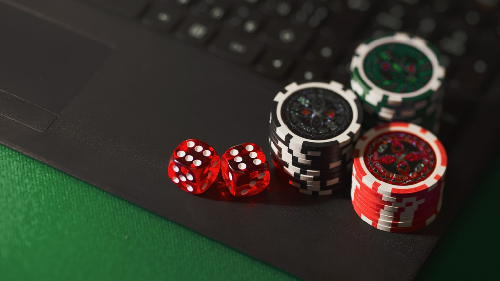 How to use online slot bonuses on progressive slots?