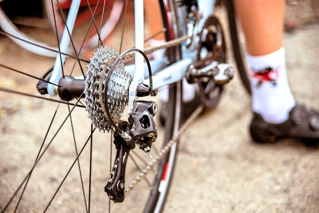 Guide on how to shift cycle gears