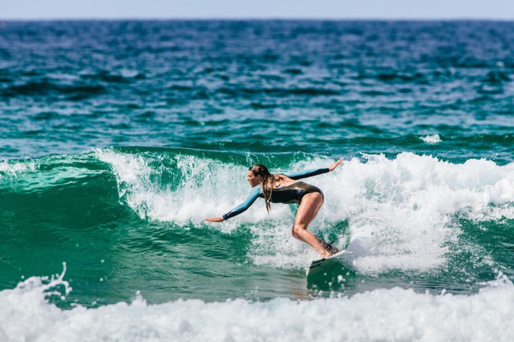 Surf’s Up! How to Choose the Right Surfing Lessons in Newquay